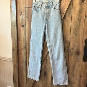 Levi’s ultra high rise ribcage straight ankle light Blue Denim Jeans